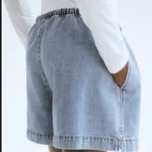 Alia Pants - Vintage 90s Y2K Lightweight Denim Shorts – Alia – Size 10